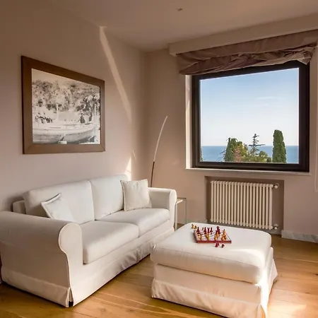 Fenetre Sur Le Blue Appartement *